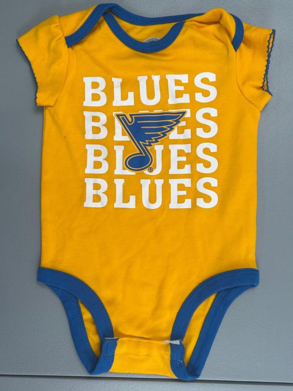 Official NHL Infant St. Louis Blues Yellow Graphic Fan Bodysuit, 3-6 M